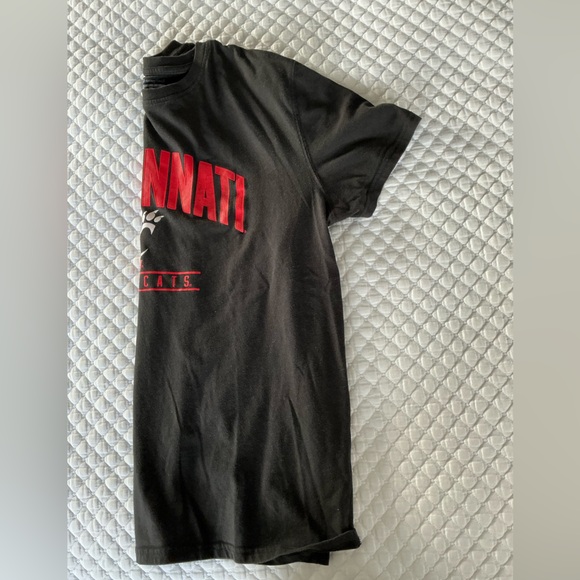 Champion Black and Red Cincinnati Bearcats Black Stadium Short Sleeve Tee XL - Picture 8 of 11